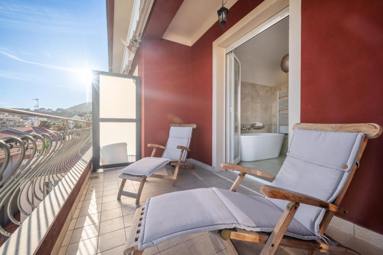 La Fabrique A Poupees - Chambres Et Appartements De Charme Au Coeur De Menton Buitenkant foto